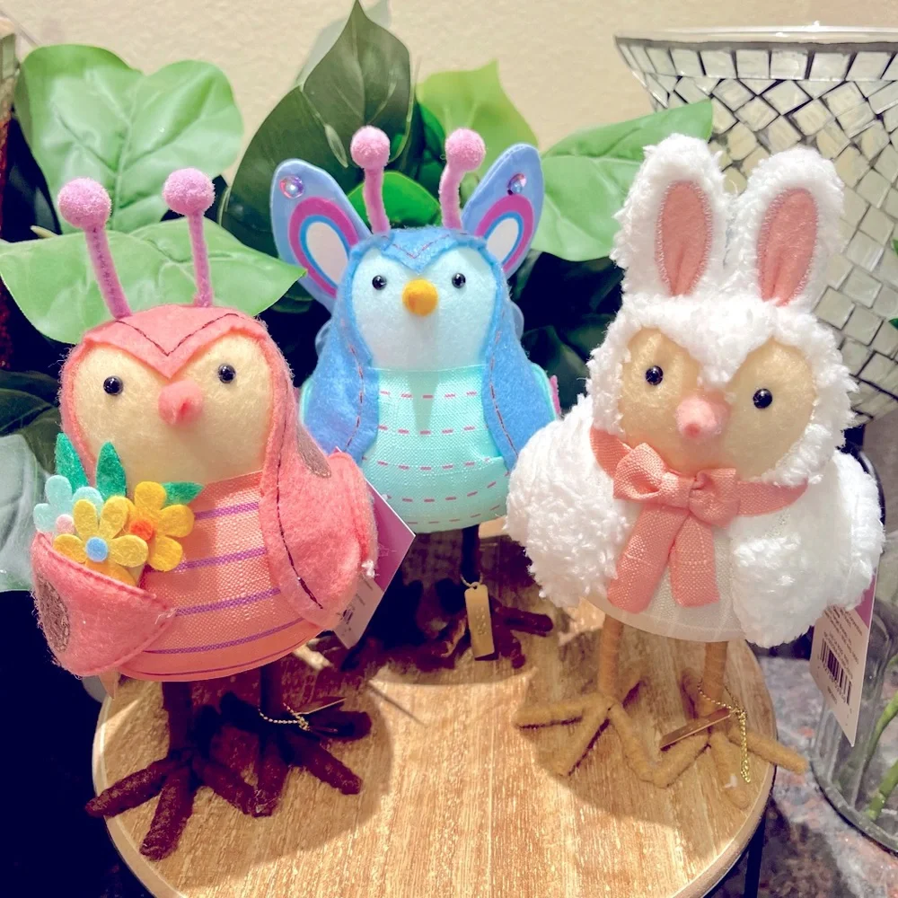 Featherly Friends Easter Bird Tuft the Bunny